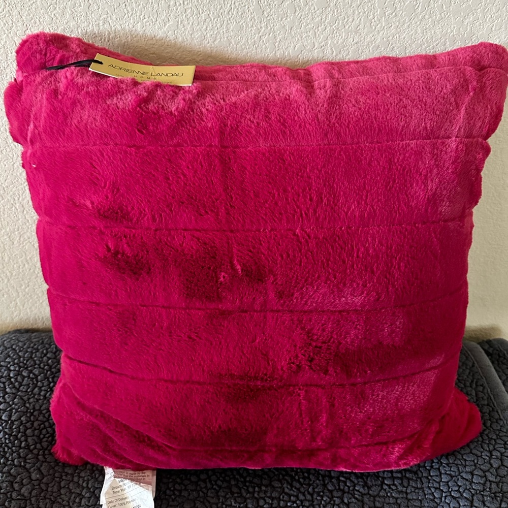 throw pillows hot pink set